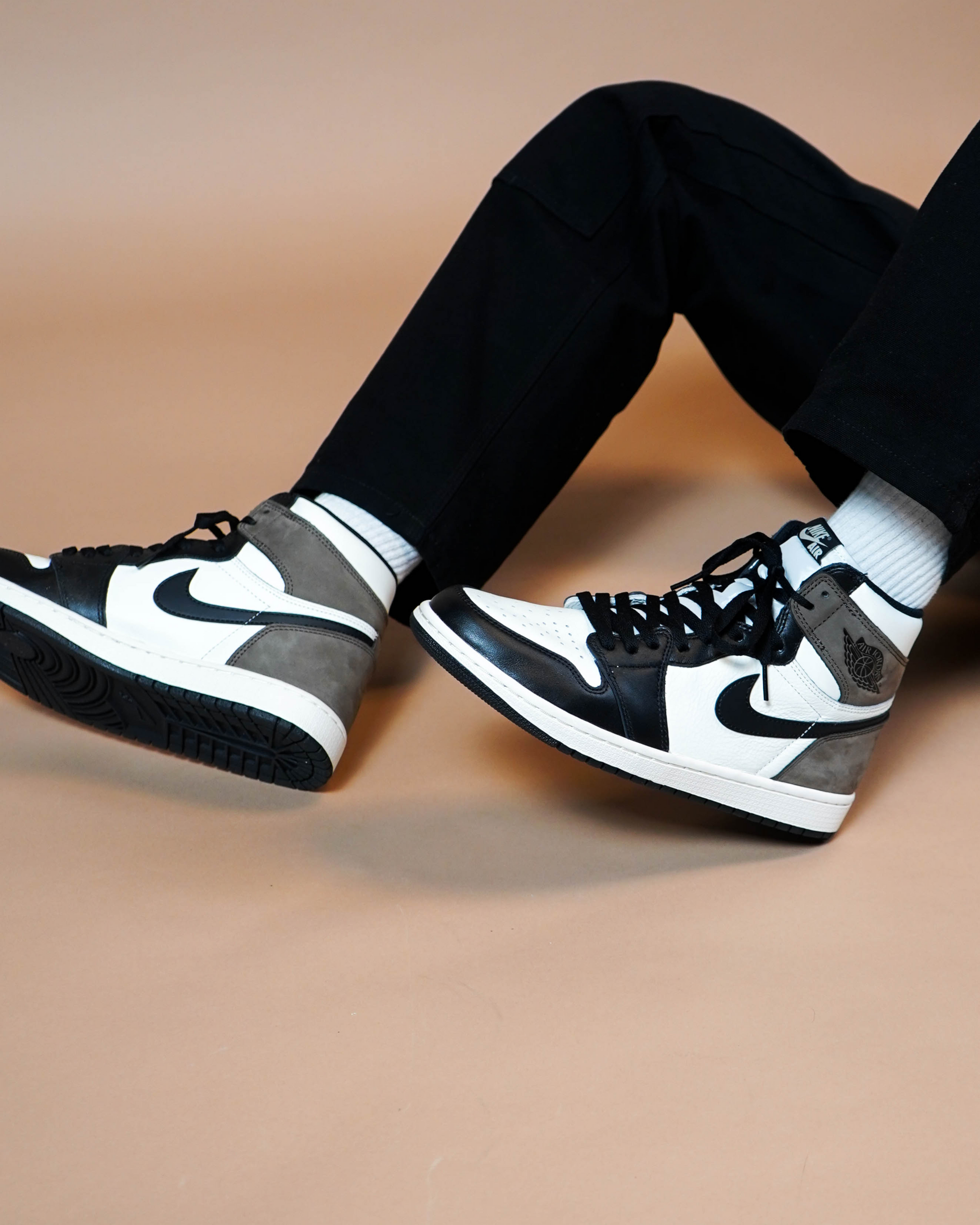 where to get mocha jordan 1